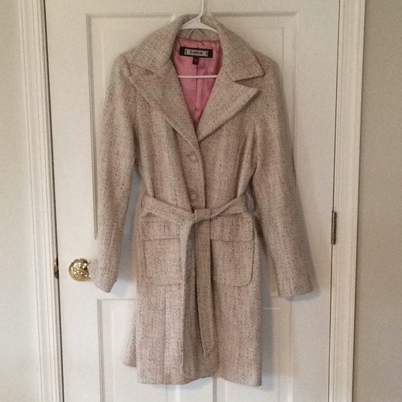 bebe Jackets & Blazers - BeBe knee length lined tweed coat.